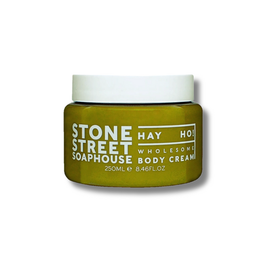 Earthy body cream with shea butter and sweet almond oil